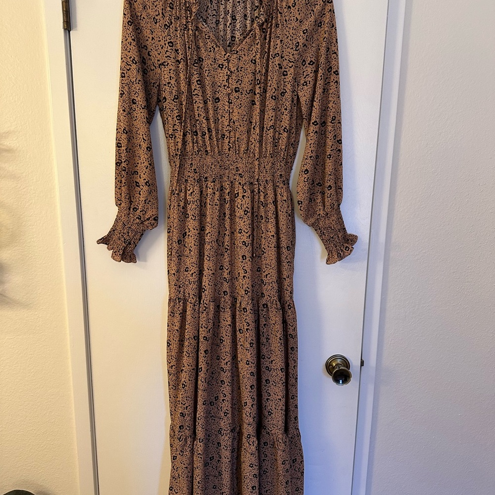 Carly Jean Los Angeles Long Sleeve Maxi Dress